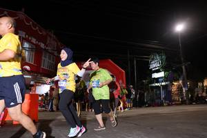 BIB: 2271
                            <button type="button" onclick="openModal(26261524)" class="btn btn-primary btn-sm float-right btn-popup" data-toggle="modal" data-target=".modal-high-quality">
                        <i class="fas fa-shopping-cart"></i> Add to Cart
                    </button>
                                            <button type="button" onclick="isThisMe(26261524, true)" class="btn btn-success btn-sm float-right btn-popup btn-isme hidden" data-toggle="tooltip" data-placement="bottom" title="นี่คือรูปของคุณใช่ไหม คลิกที่นี่เพื่อเอาเข้าอัลบั้ม">
                        <i class="fas fa-plus"></i> Add to album
                    </button>
                    <button type="button" onclick="isThisMe(26261524, false)" class="btn btn-warning btn-sm float-right btn-popup btn-isnotme hidden">
                        <i class="fas fa-ban"></i> Remove from album
                    </button>